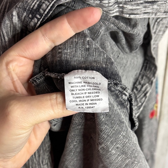 AVANI DEL AMOUR Embroidered Floral Boho Hoodie Tunic • SIZE Large• Gray - Picture 4 of 11